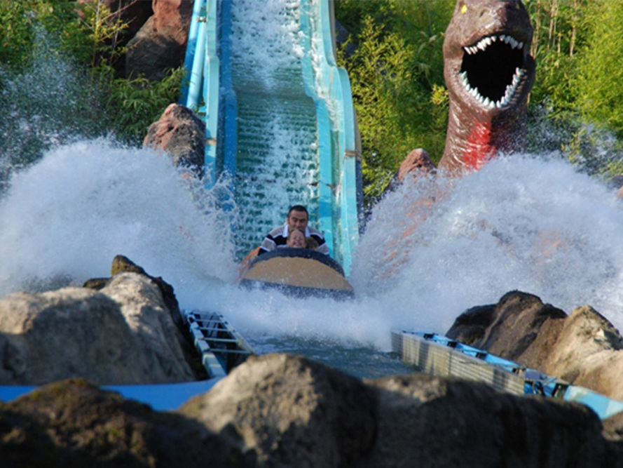 Interlink New Ride : Log flume Dino Splash at Parc Saint Paul